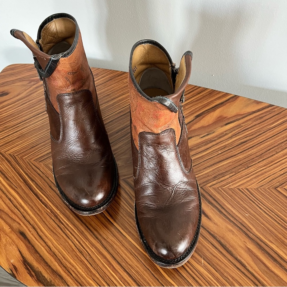 J.B. Dillon Western Cowboy 2 Tone Brown Leather Ankle Boots with Side Zip 7 1/2 - Picture 4 of 17